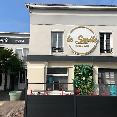 Hotel Le Smile Saint-Vincent-Sterlanges Exterior foto