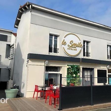 Hotel Le Smile Saint-Vincent-Sterlanges Exterior foto